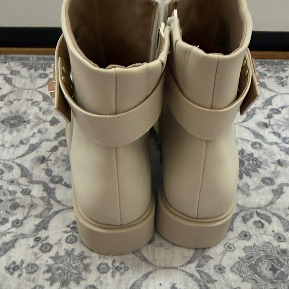 NWOT LC Lauren Conrad Tahira Belted Women’s Boots Size 7 - Picture 5 of 7